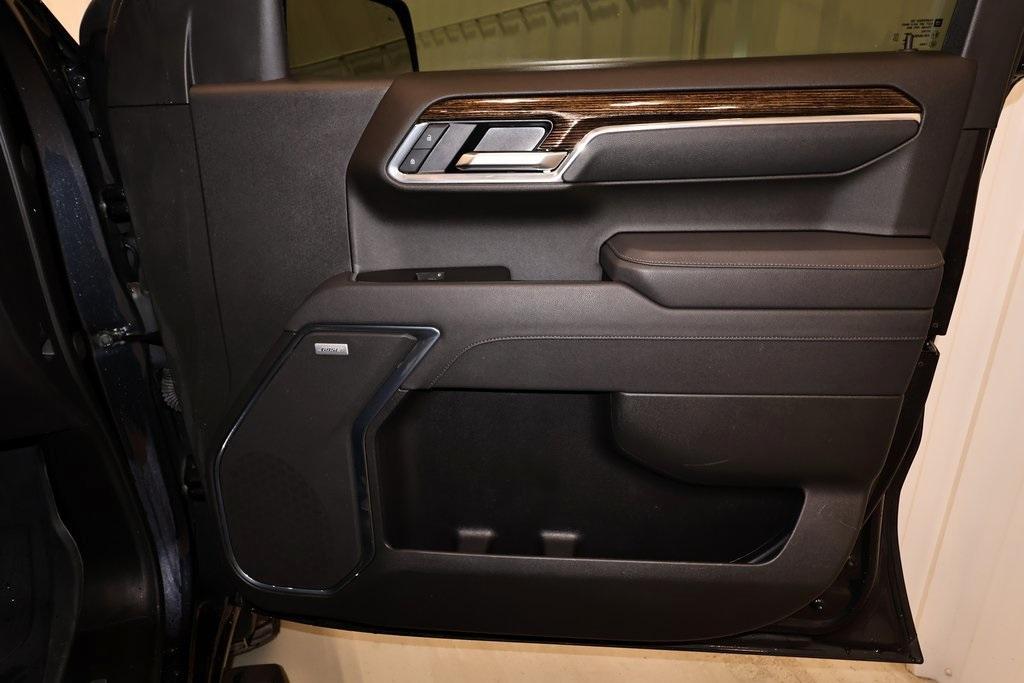 used 2025 GMC Sierra 1500 car, priced at $52,500