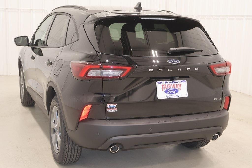new 2026 Ford Escape car, priced at $32,080