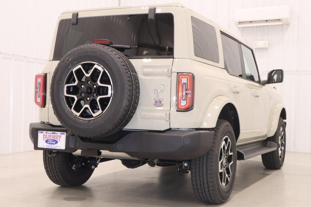 new 2025 Ford Bronco car, priced at $53,495