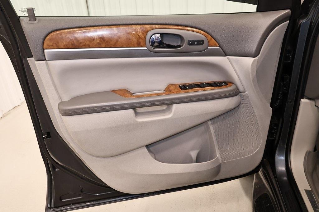 used 2012 Buick Enclave car, priced at $6,500