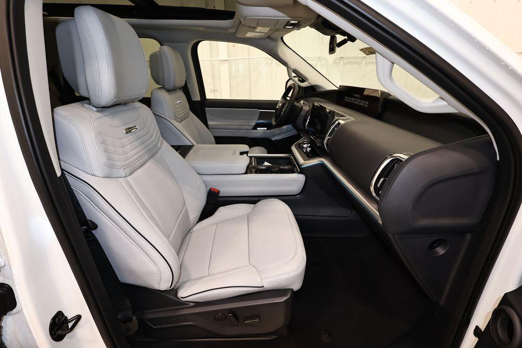 new 2026 Ford Expedition car, priced at $85,335