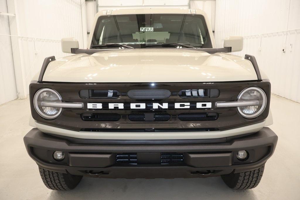 new 2025 Ford Bronco car, priced at $49,585