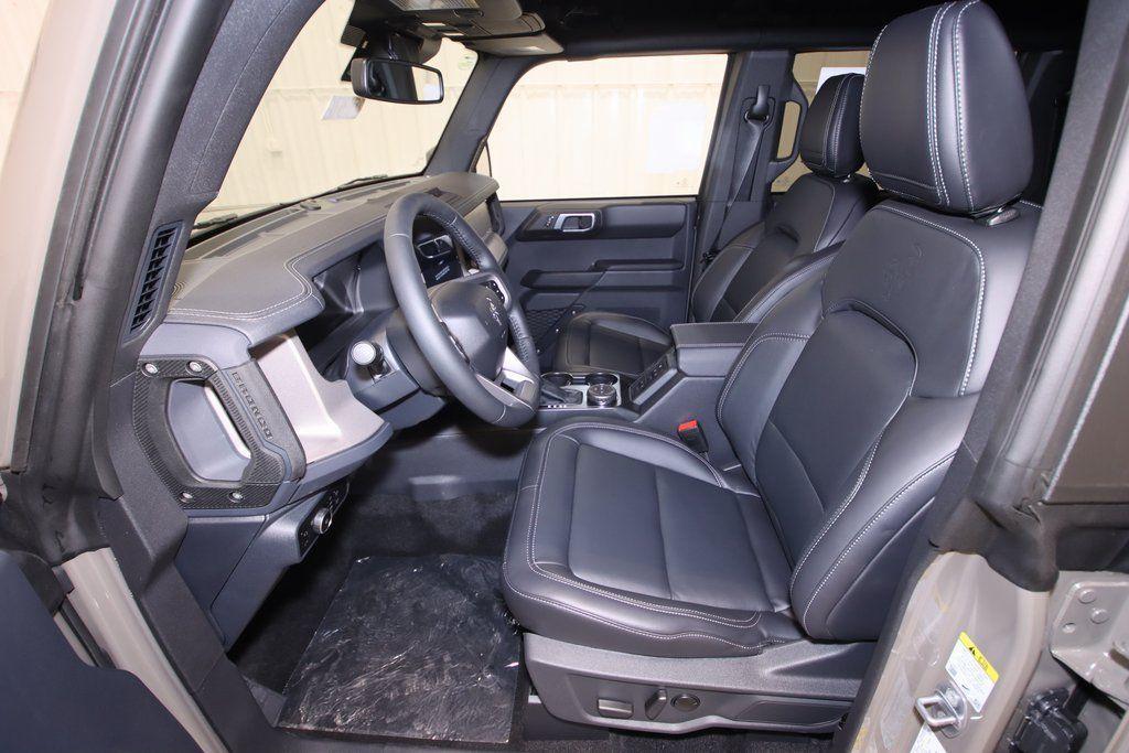 new 2025 Ford Bronco car, priced at $54,034