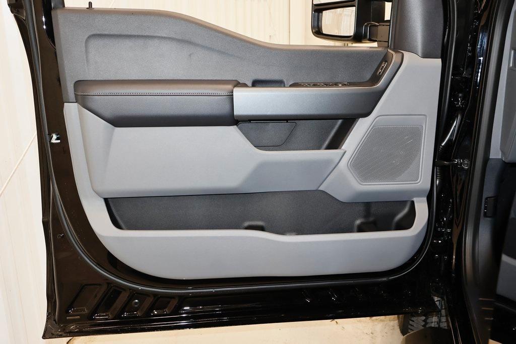 new 2025 Ford F-350 car, priced at $78,215