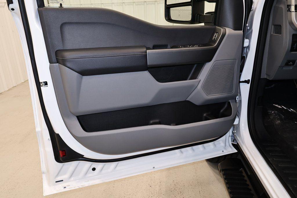 new 2026 Ford F-350 car, priced at $69,455
