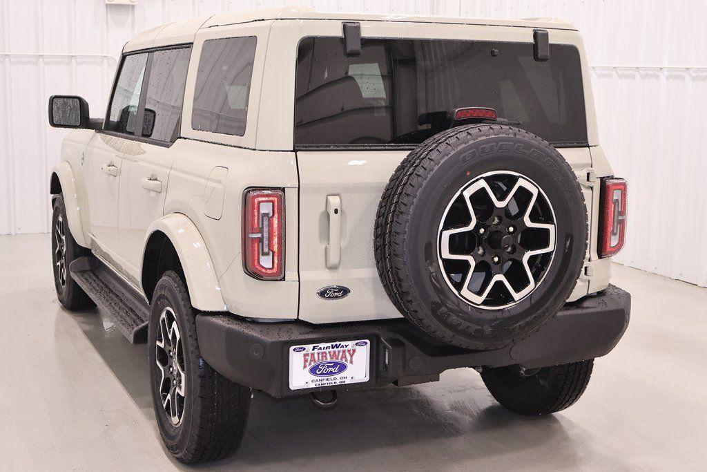 new 2025 Ford Bronco car, priced at $50,489
