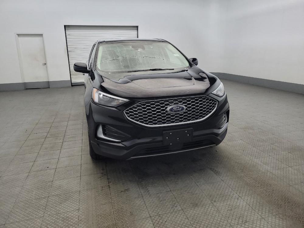 used 2024 Ford Edge car, priced at $25,295