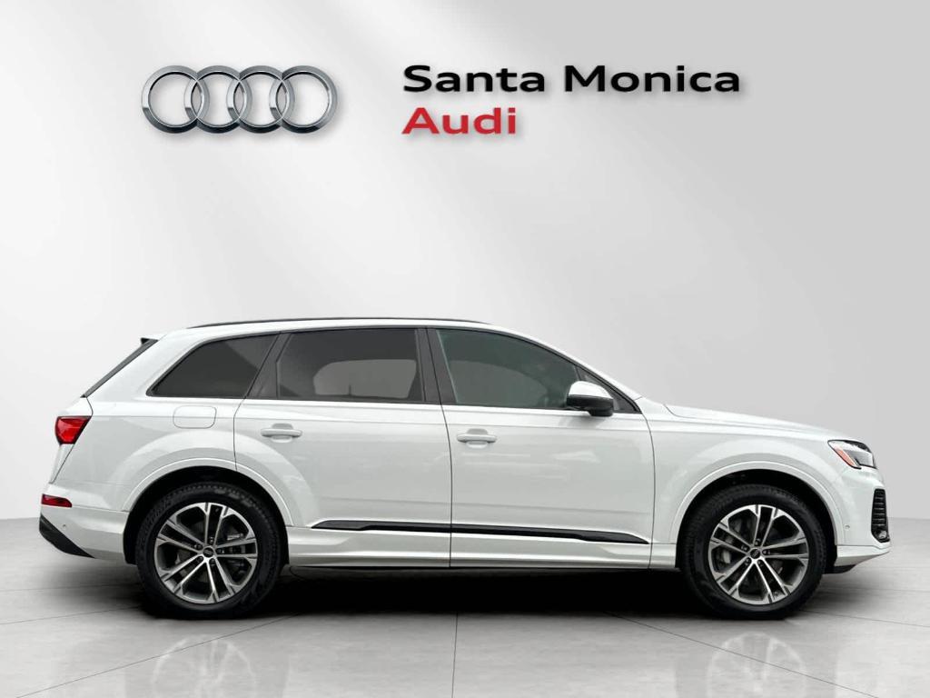 new 2026 Audi Q7 car, priced at $61,760