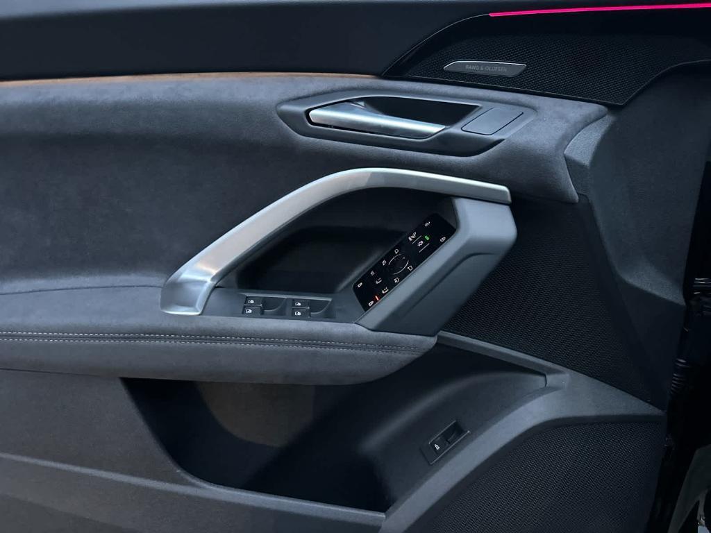 new 2025 Audi SQ5 car, priced at $72,440