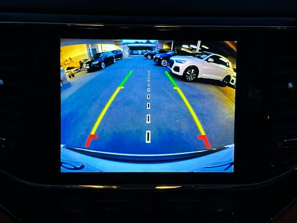 used 2020 Jeep Grand Cherokee car, priced at $23,772