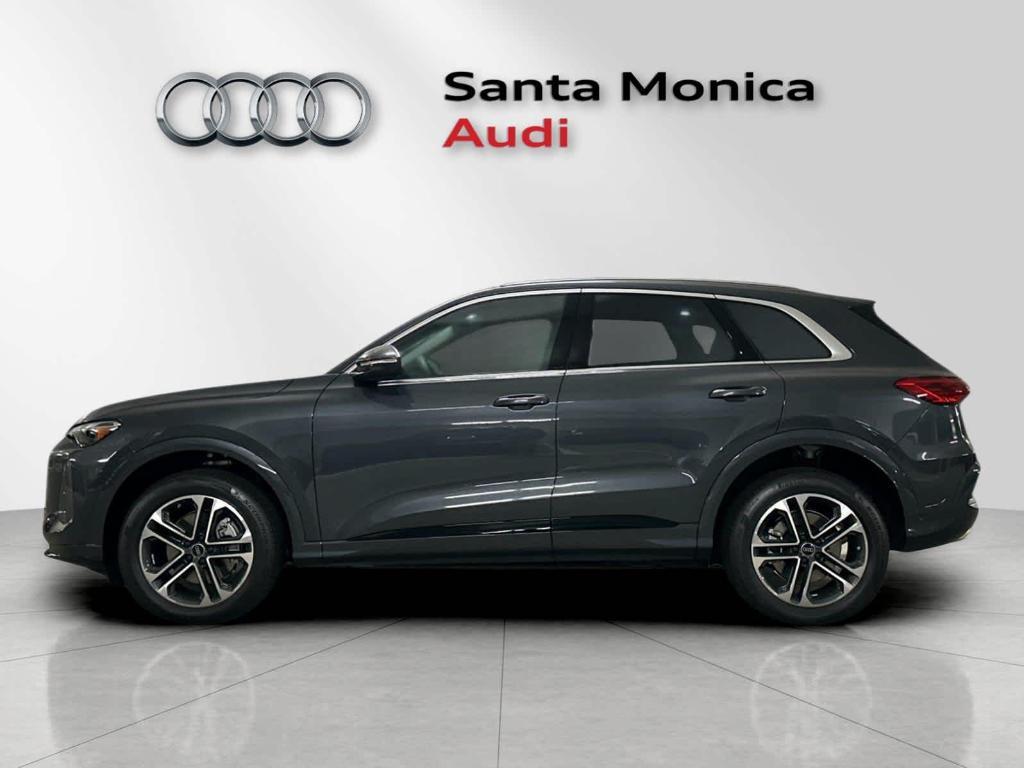 new 2025 Audi Q5 car, priced at $51,980