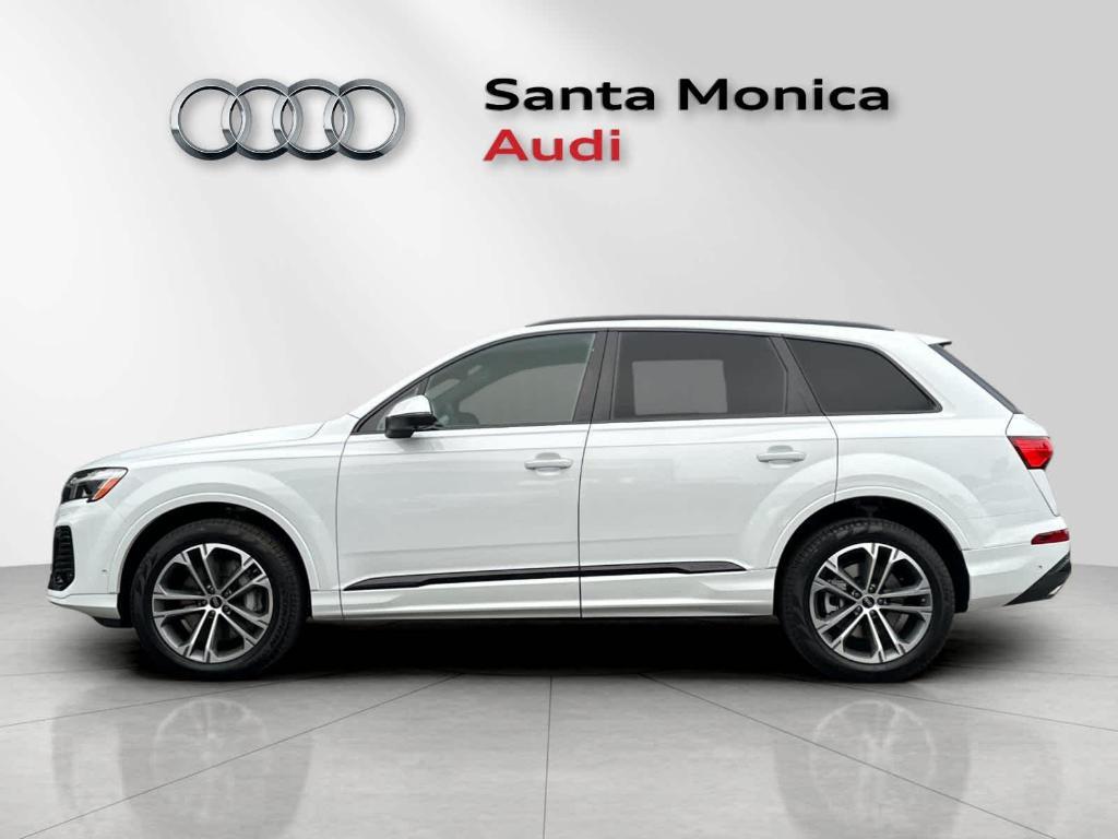 new 2026 Audi Q7 car, priced at $62,470
