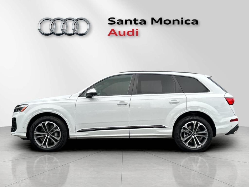 new 2026 Audi Q7 car, priced at $61,760