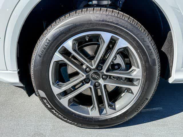 new 2025 Audi Q5 car, priced at $53,641