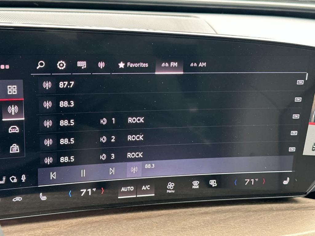 new 2025 Audi Q5 car, priced at $54,731