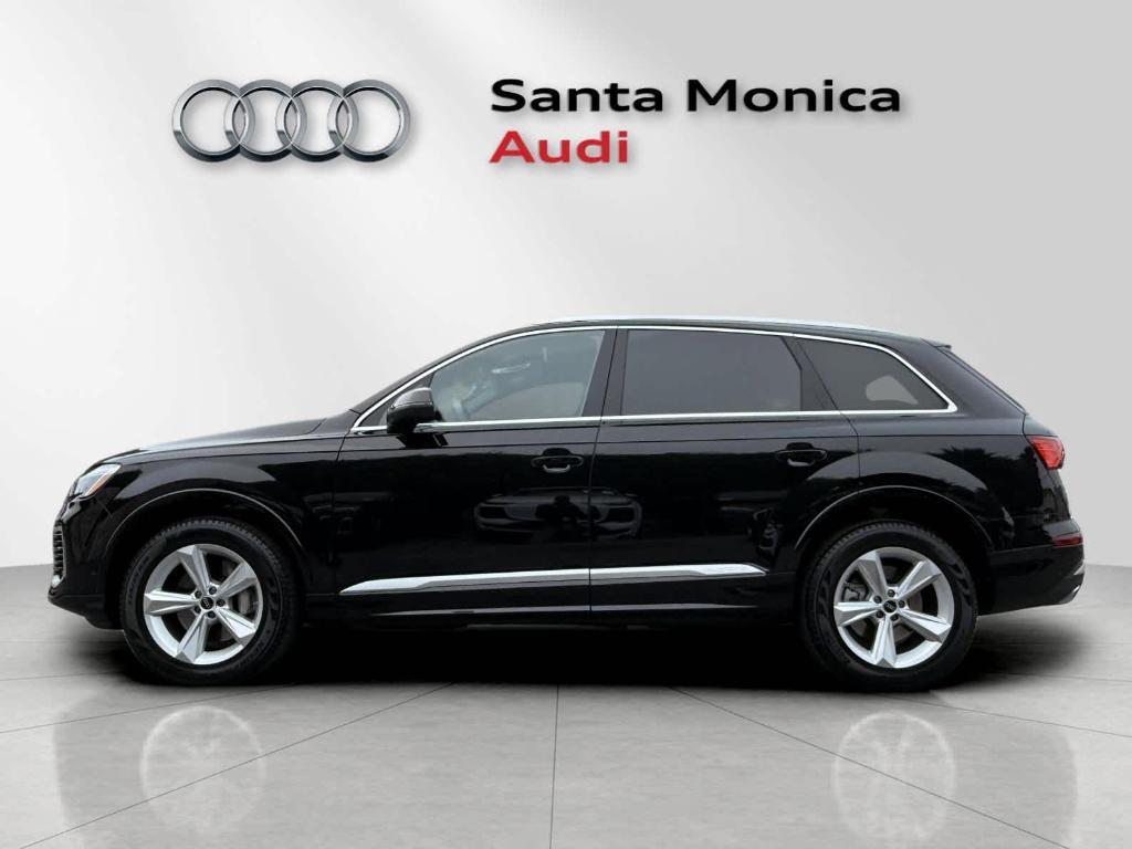 used 2025 Audi Q7 car, priced at $51,408