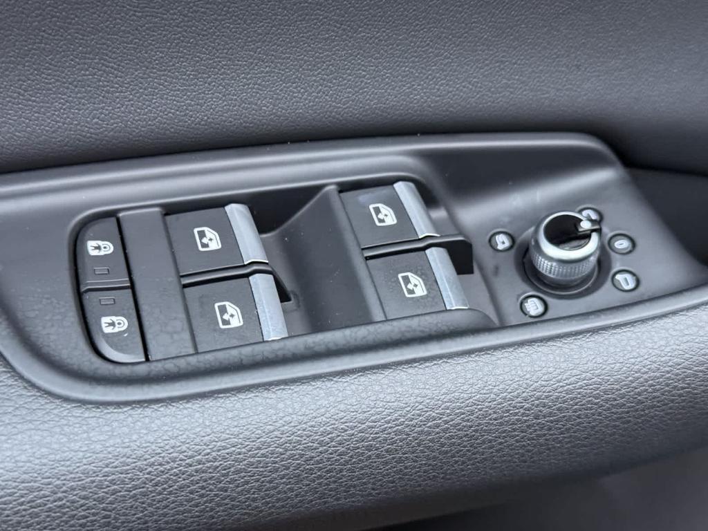 used 2025 Audi Q7 car, priced at $51,408