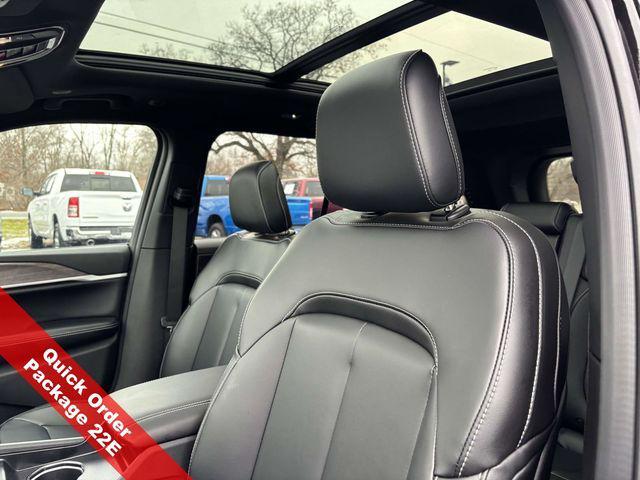 new 2025 Jeep Grand Cherokee car, priced at $44,759