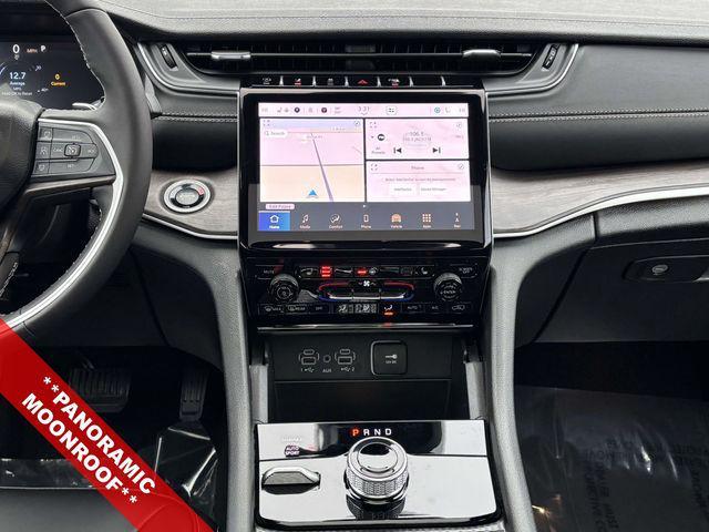 new 2025 Jeep Grand Cherokee car, priced at $44,759