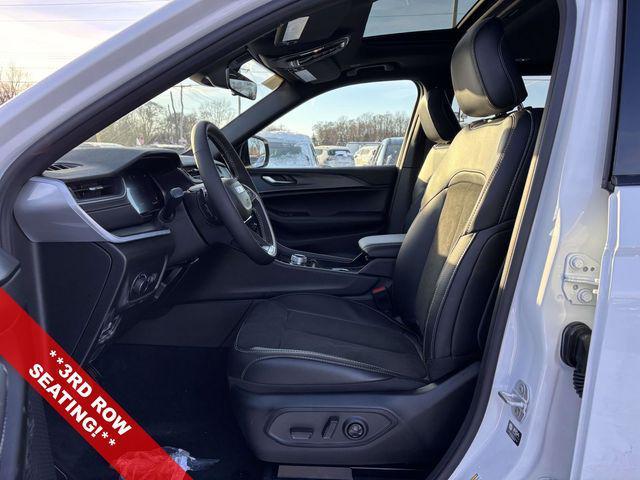 new 2025 Jeep Grand Cherokee L car, priced at $40,441