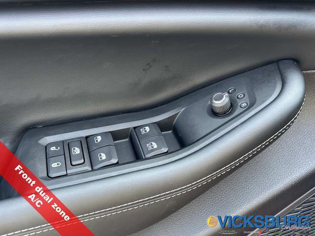 new 2025 Jeep Grand Cherokee L car, priced at $41,174