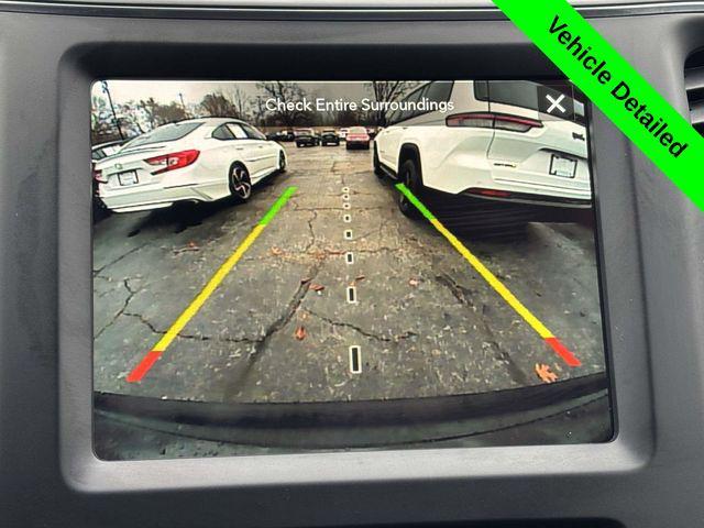 used 2023 Jeep Cherokee car, priced at $25,694