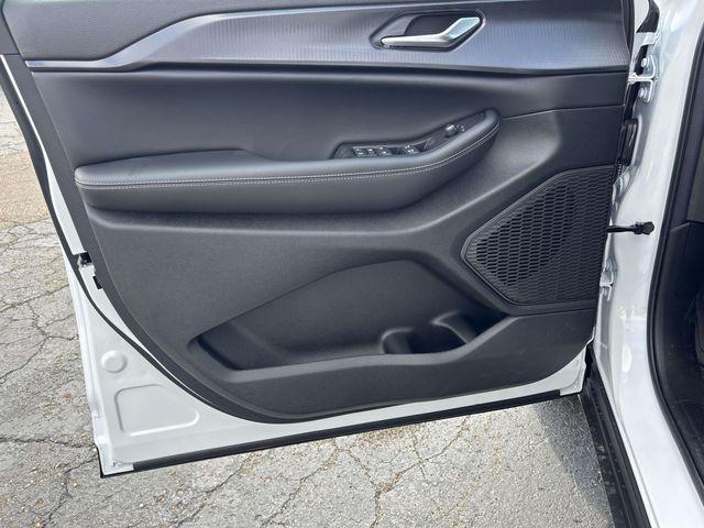 new 2026 Jeep Grand Cherokee car, priced at $34,271
