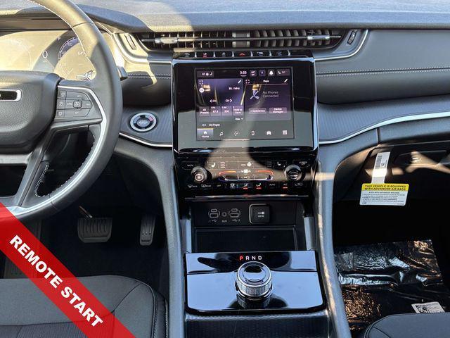 new 2025 Jeep Grand Cherokee car, priced at $35,689