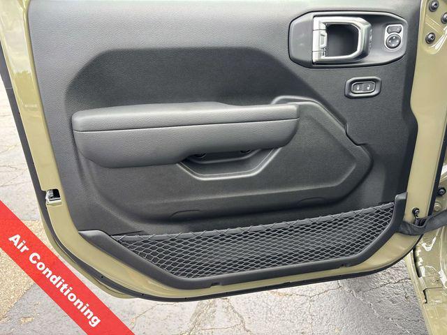 new 2025 Jeep Wrangler car, priced at $42,202