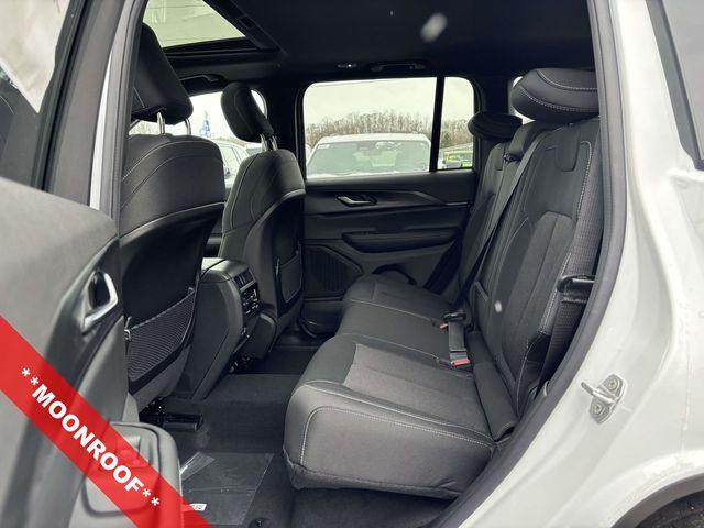 new 2025 Jeep Grand Cherokee car, priced at $35,174