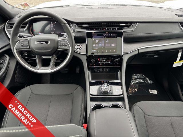 new 2025 Jeep Grand Cherokee car, priced at $35,174