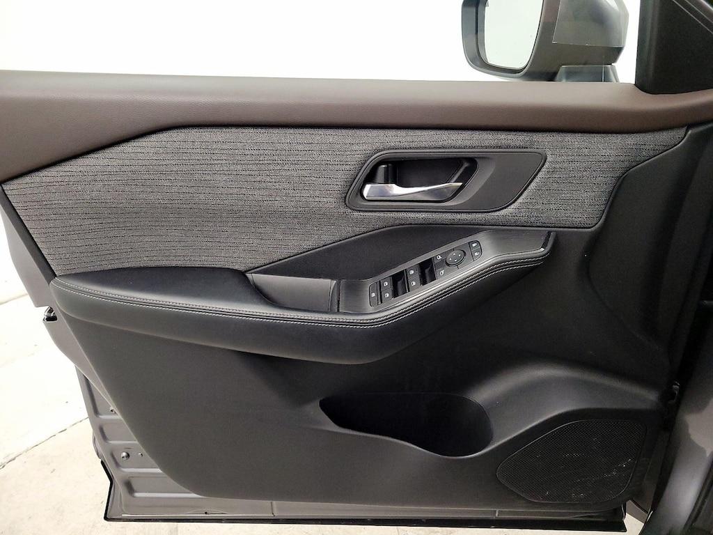 used 2023 Nissan Rogue car, priced at $21,998