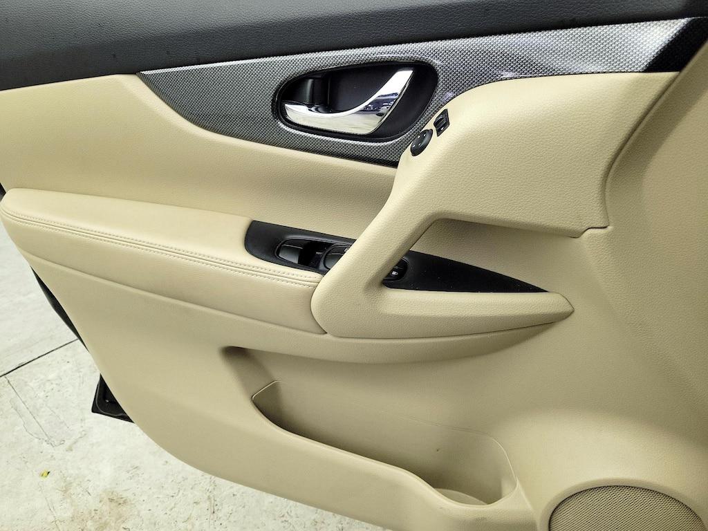 used 2015 Nissan Rogue car, priced at $12,998