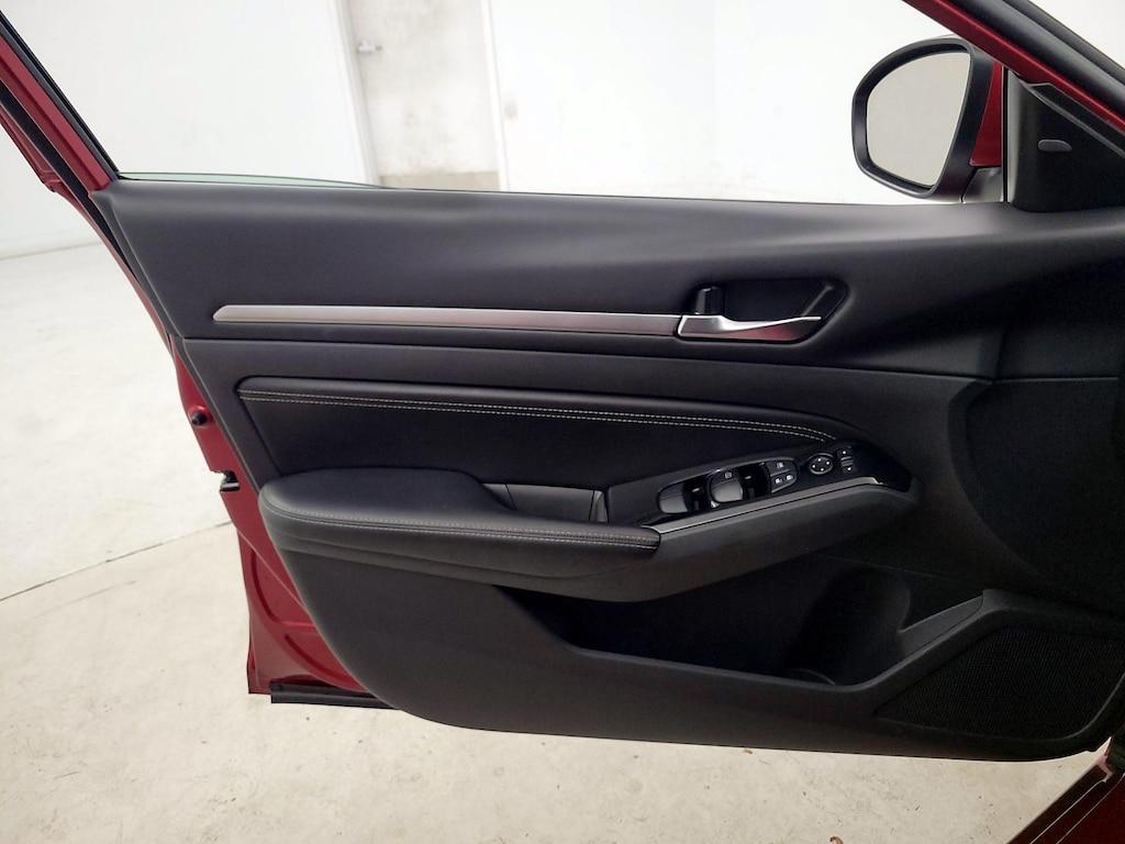 used 2023 Nissan Altima car, priced at $21,998