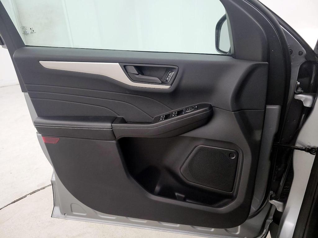 used 2022 Ford Escape car, priced at $19,998
