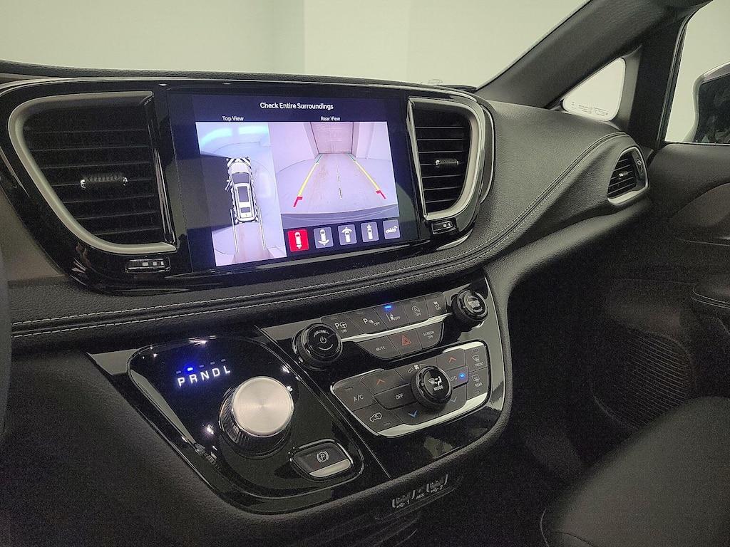 used 2025 Chrysler Pacifica car, priced at $35,998