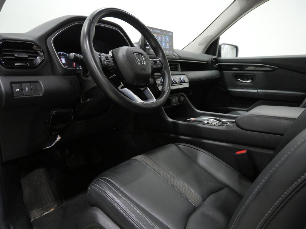 used 2025 Honda Pilot car, priced at $40,912