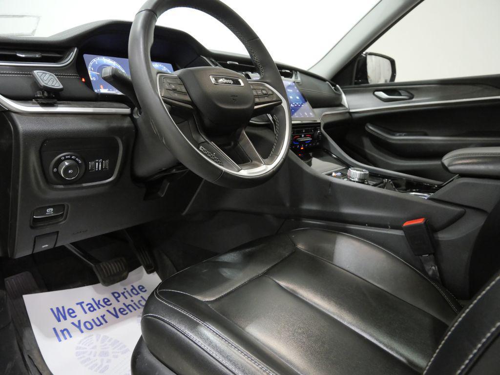 used 2023 Jeep Grand Cherokee L car, priced at $27,612