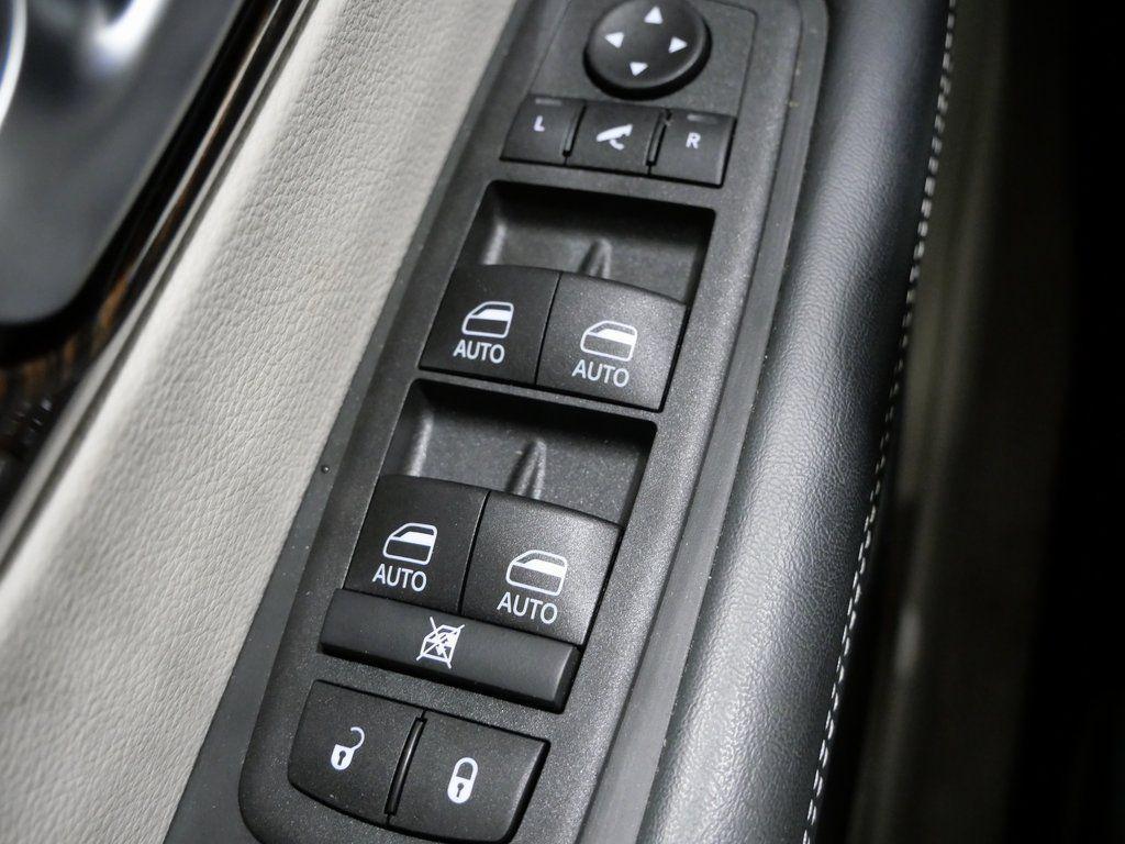 used 2023 Chrysler Pacifica car, priced at $25,800