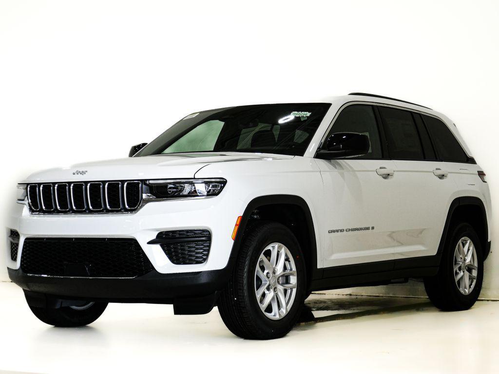 new 2026 Jeep Grand Cherokee car, priced at $37,241
