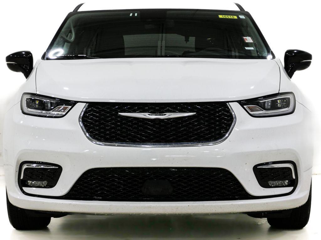 used 2024 Chrysler Pacifica car, priced at $24,612