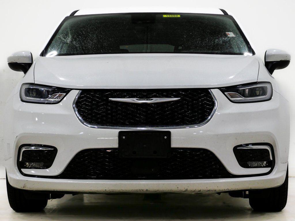 used 2023 Chrysler Pacifica Hybrid car, priced at $22,900