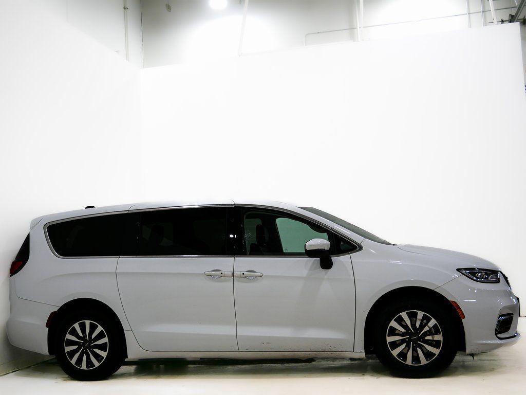used 2023 Chrysler Pacifica Hybrid car, priced at $22,900