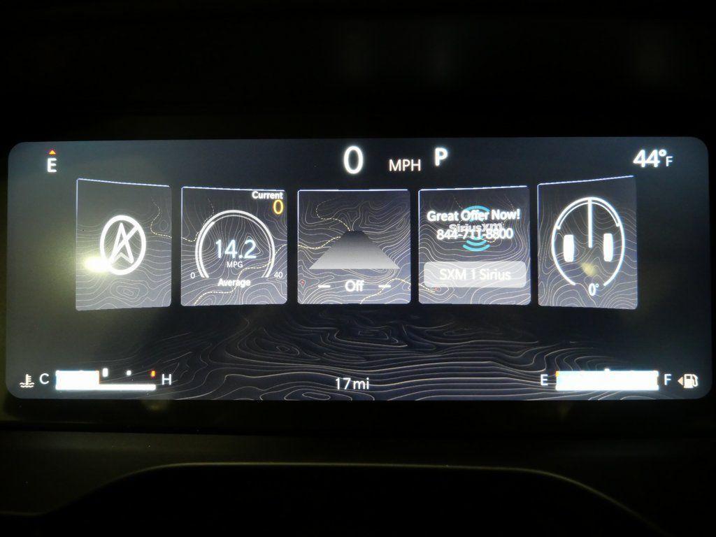 new 2025 Jeep Grand Cherokee car, priced at $43,204