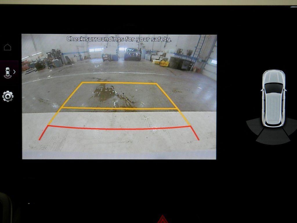 used 2023 Kia Sorento car, priced at $24,300