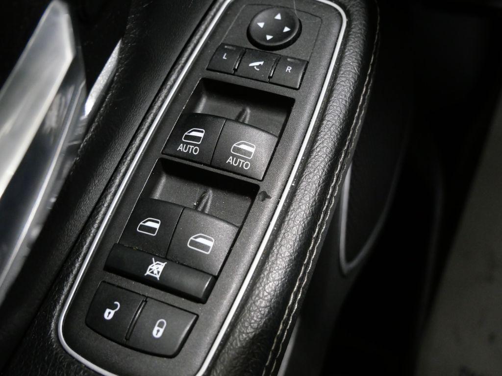 used 2022 Ram 1500 car, priced at $36,912