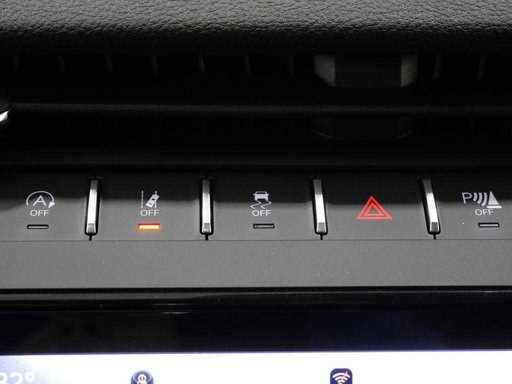 new 2026 Jeep Grand Cherokee car, priced at $48,770