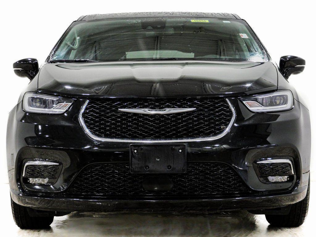 used 2024 Chrysler Pacifica car, priced at $24,500