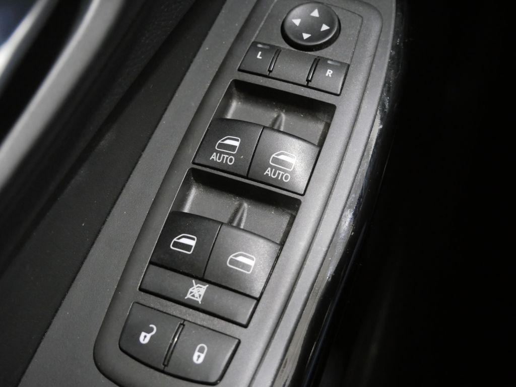 used 2021 Jeep Cherokee car, priced at $20,212
