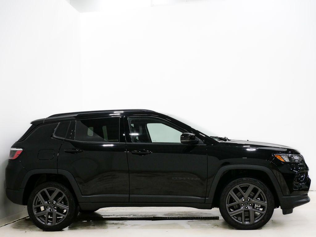 new 2026 Jeep Compass car, priced at $32,015